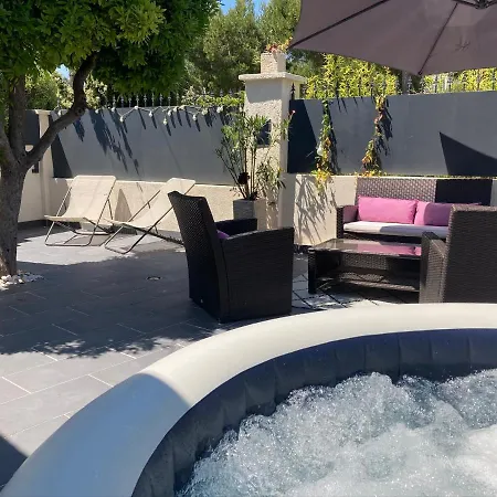 Key Largo 2p Avec Pkg Clim Grande Terrasse Avec Jacuzzi Proche Port Et * Bandol