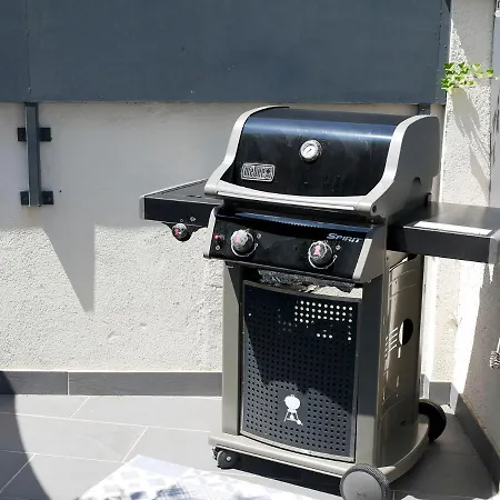 Key Largo 2p Avec Pkg Clim Grande Terrasse Avec Jacuzzi Proche Port Et Сasa de vacaciones Bandol