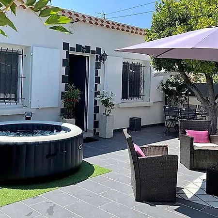 Key Largo 2p Avec Pkg Clim Grande Terrasse Avec Jacuzzi Proche Port Et Bandol